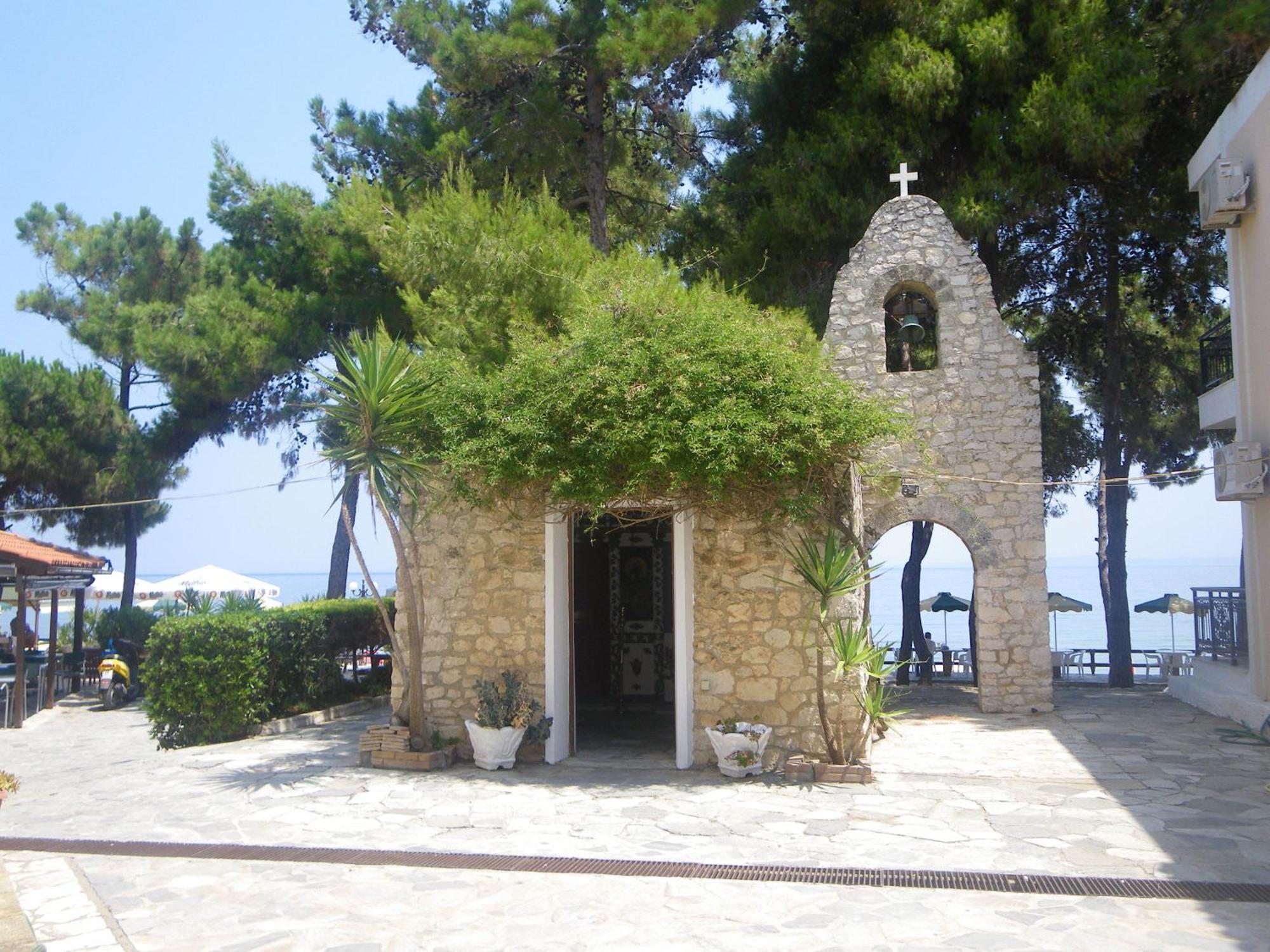 Castello Beach Hotel Аргаси Екстериор снимка